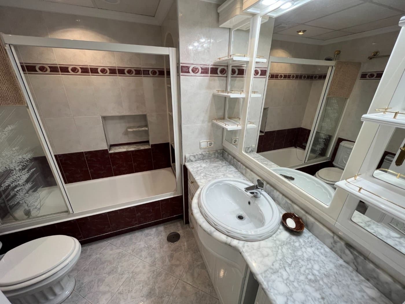 3 quarto Apartamento para venda em Benidorm com piscina - 399 000 € (Ref: 7316390)