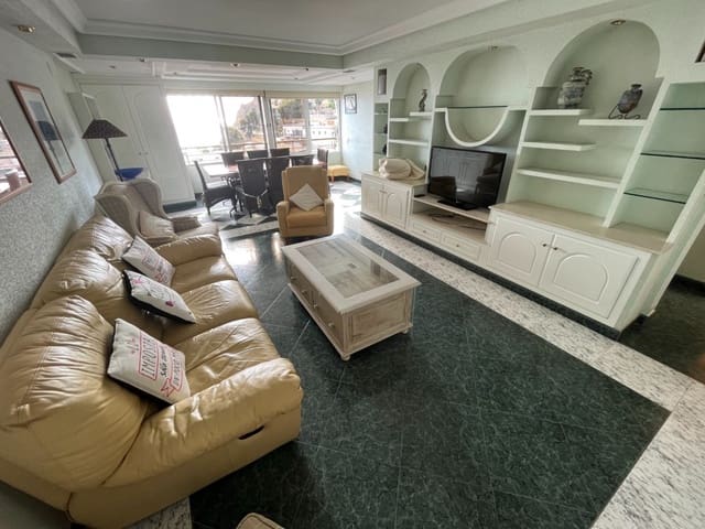 Piso de 3 habitaciones en Poniente, Benidorm en venta con piscina - 399.000 € (Ref: 7316390)