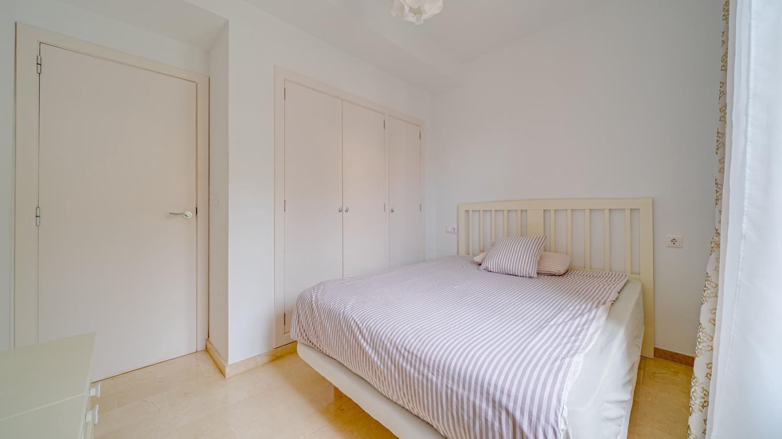 4 quarto Moradia para venda em Finestrat com piscina garagem - 950 000 € (Ref: 7407477)