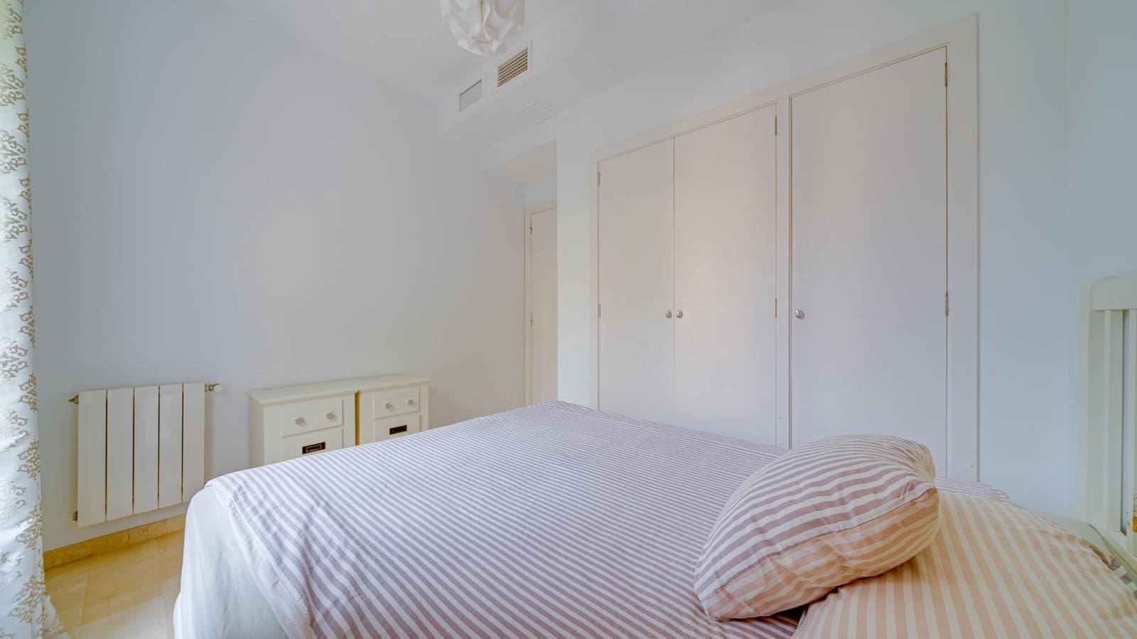 4 quarto Moradia para venda em Finestrat com piscina garagem - 950 000 € (Ref: 7407477)