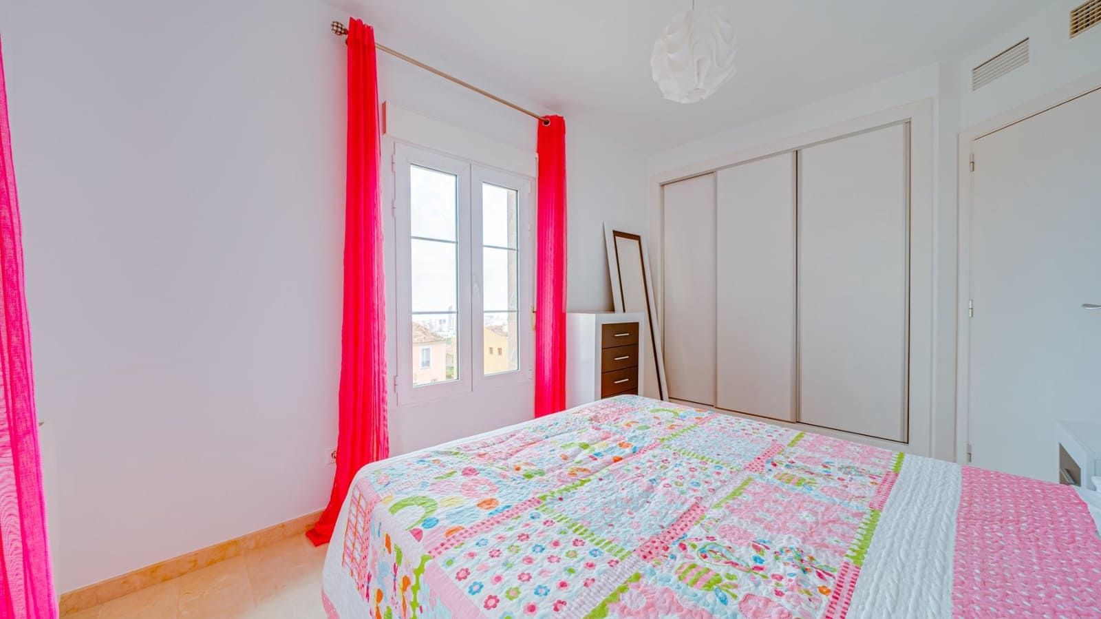 4 quarto Moradia para venda em Finestrat com piscina garagem - 950 000 € (Ref: 7407477)