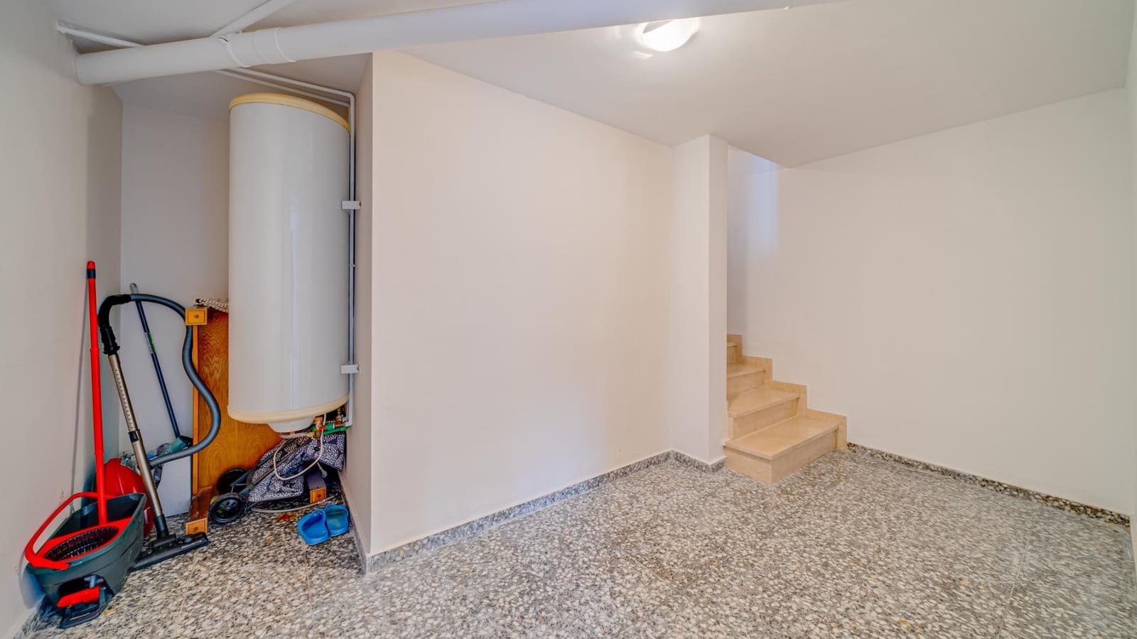 4 quarto Moradia para venda em Finestrat com piscina garagem - 950 000 € (Ref: 7407477)