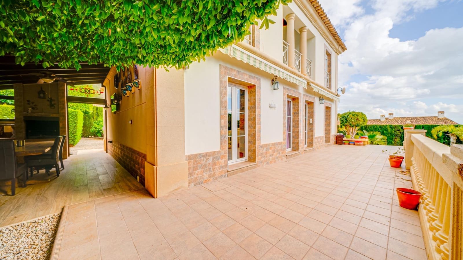 4 quarto Moradia para venda em Finestrat com piscina garagem - 950 000 € (Ref: 7407477)