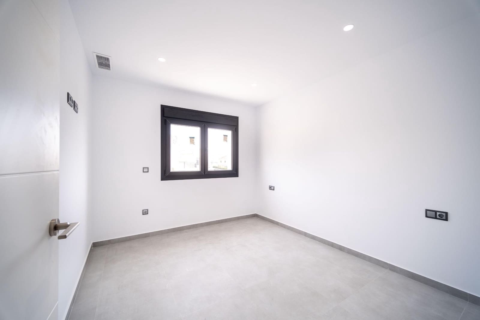 3 bedroom Villa for sale in Aguas Nuevas with pool - € 850,000 (Ref: 7441358)