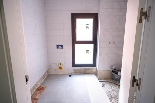 3 quarto Moradia para venda em Aguas Nuevas, Torrevieja com piscina - 850 000 € (Ref: 7441358)