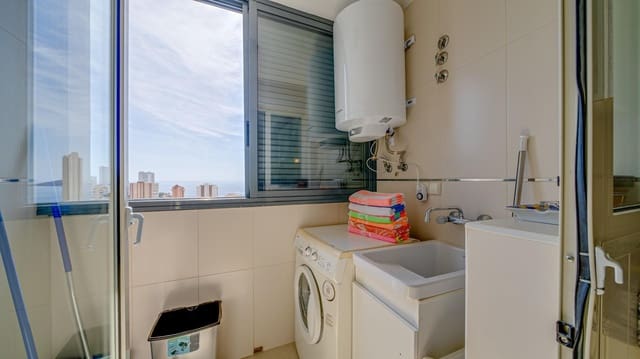 1 bedroom Apartment for sale in Levante, Benidorm with pool - € 315,000 (Ref: 7446587)