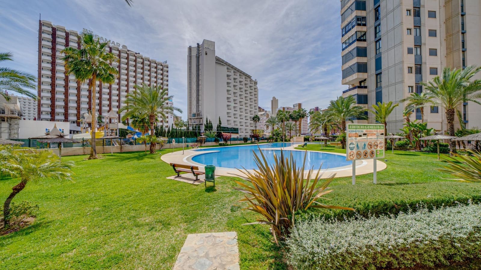 1 soveværelse Lejlighed til salg i Benidorm med swimmingpool - € 315.000 (Ref: 7446587)