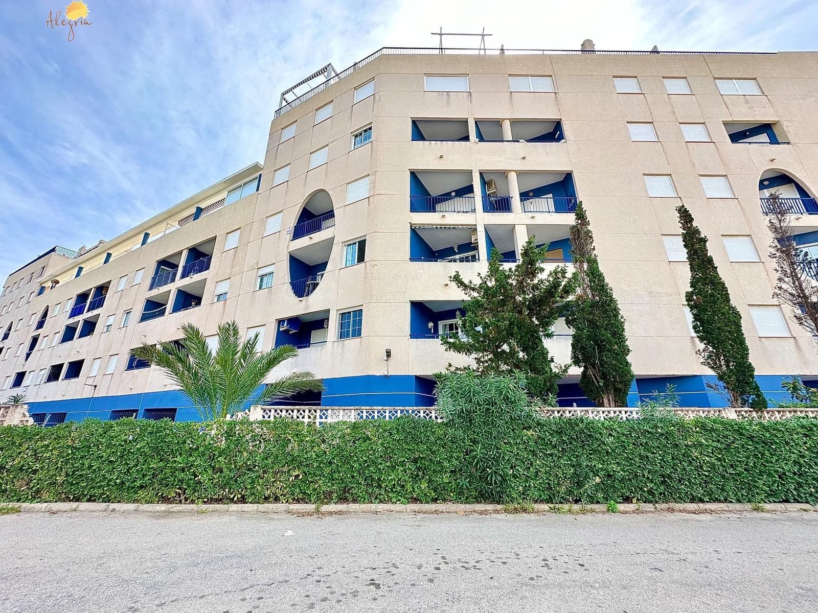 3 bedroom Penthouse for sale in La Mata with pool garage - € 295,000 (Ref: 7470611)