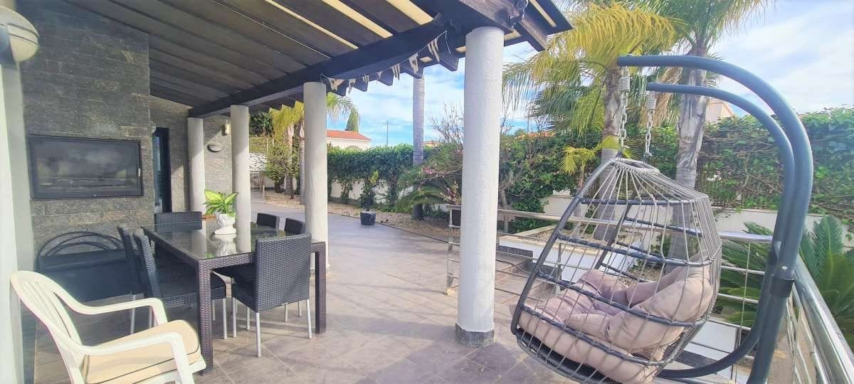 5 soverom Villa til salgs i Calpe / Calp med svømmebasseng - € 800 000 (Ref: 7474214)