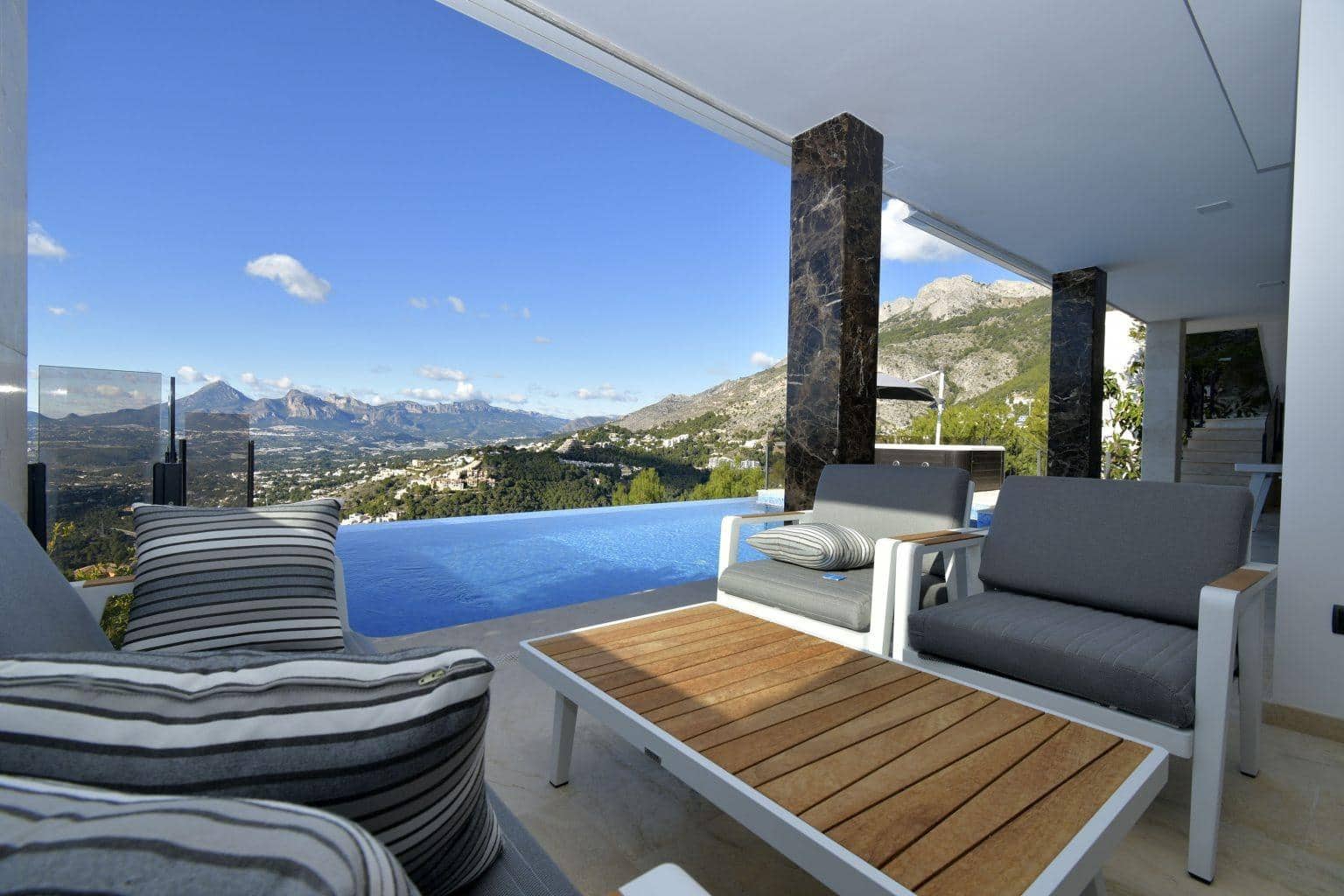 4 sovrum Villa till salu i Altea med pool garage - 2 450 000 € (Ref: 7497217)
