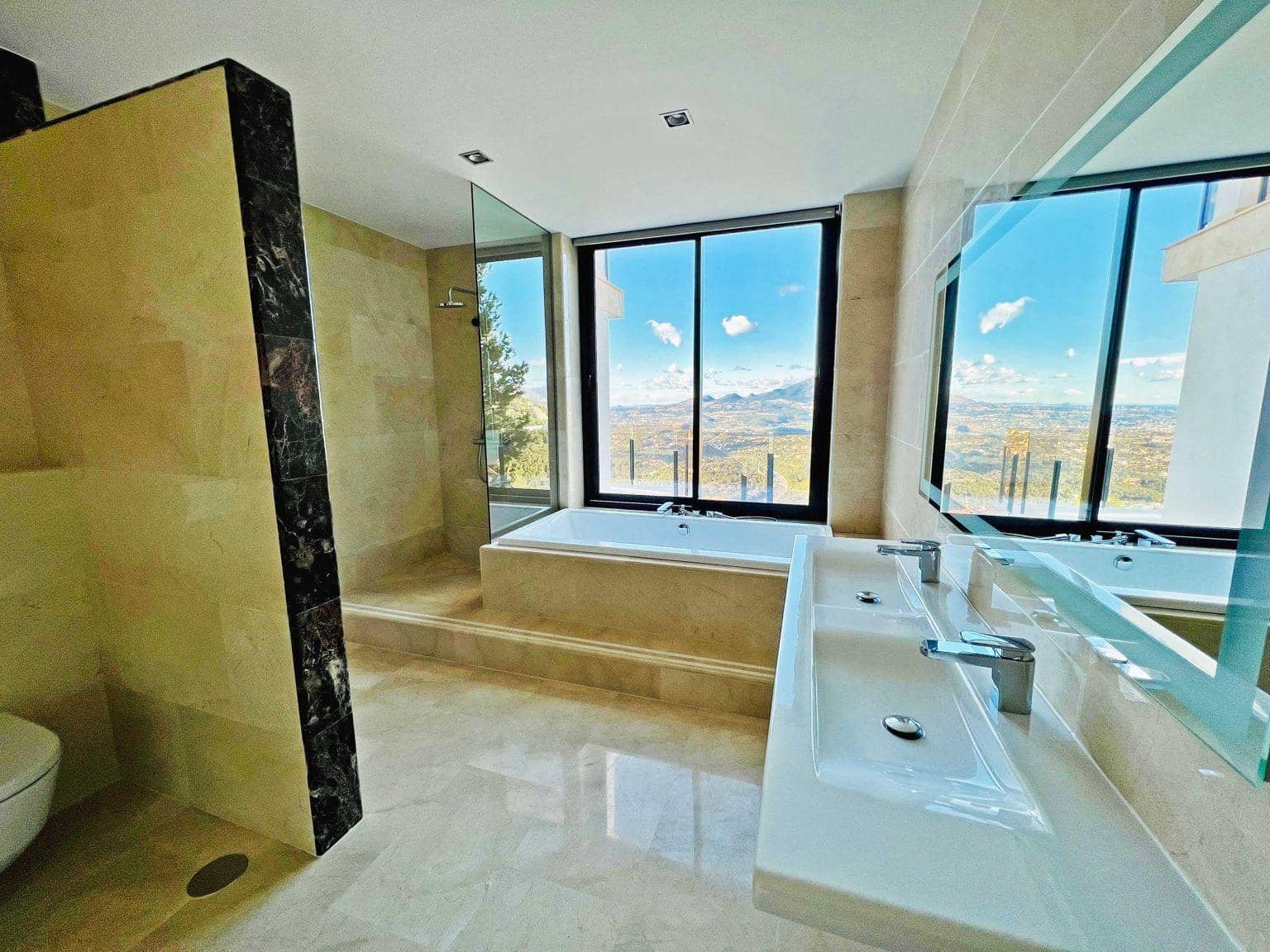 4 sovrum Villa till salu i Altea med pool garage - 2 450 000 € (Ref: 7497217)