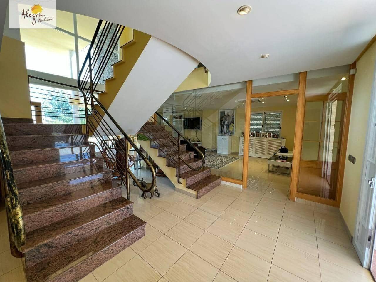 4 slaapkamer Villa te koop in Manises met zwembad garage - € 750.000 (Ref: 7515880)