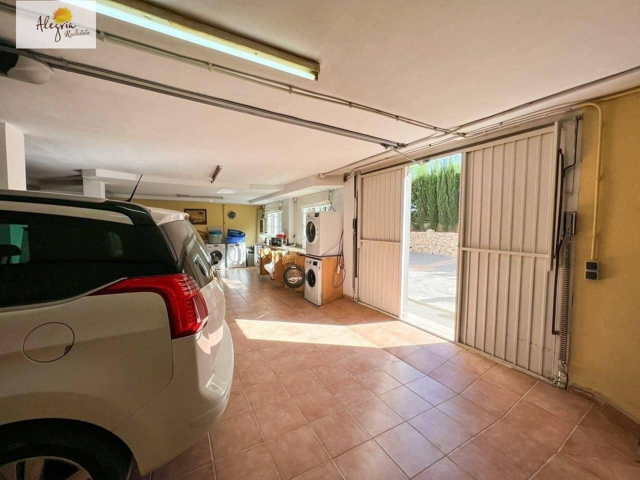 4 slaapkamer Villa te koop in Manises met zwembad garage - € 750.000 (Ref: 7515880)