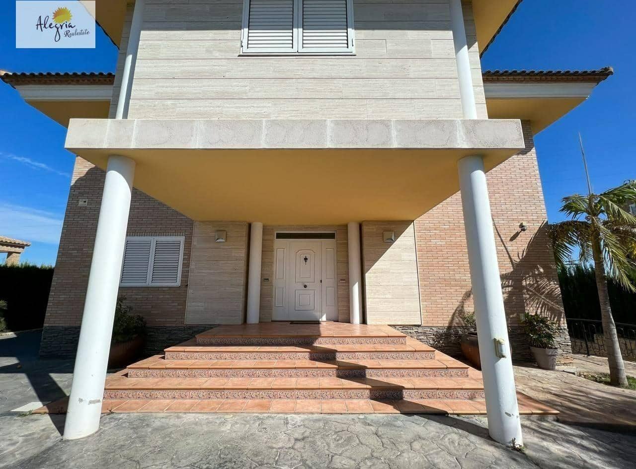 4 slaapkamer Villa te koop in Manises met zwembad garage - € 750.000 (Ref: 7515880)