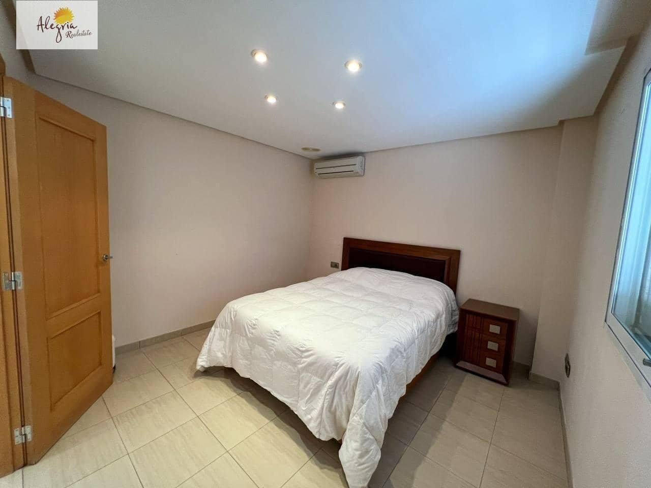 4 slaapkamer Villa te koop in Manises met zwembad garage - € 750.000 (Ref: 7515880)