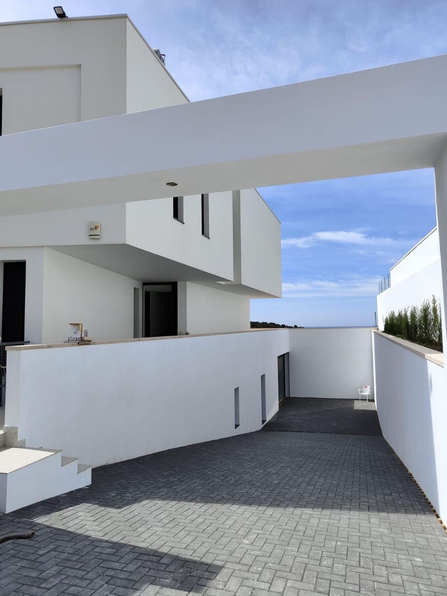 4 makuuhuone Huvila myytävänä paikassa Finestrat mukana uima-altaan 
autotalli - 1 690 000 € (Ref: 7533605)