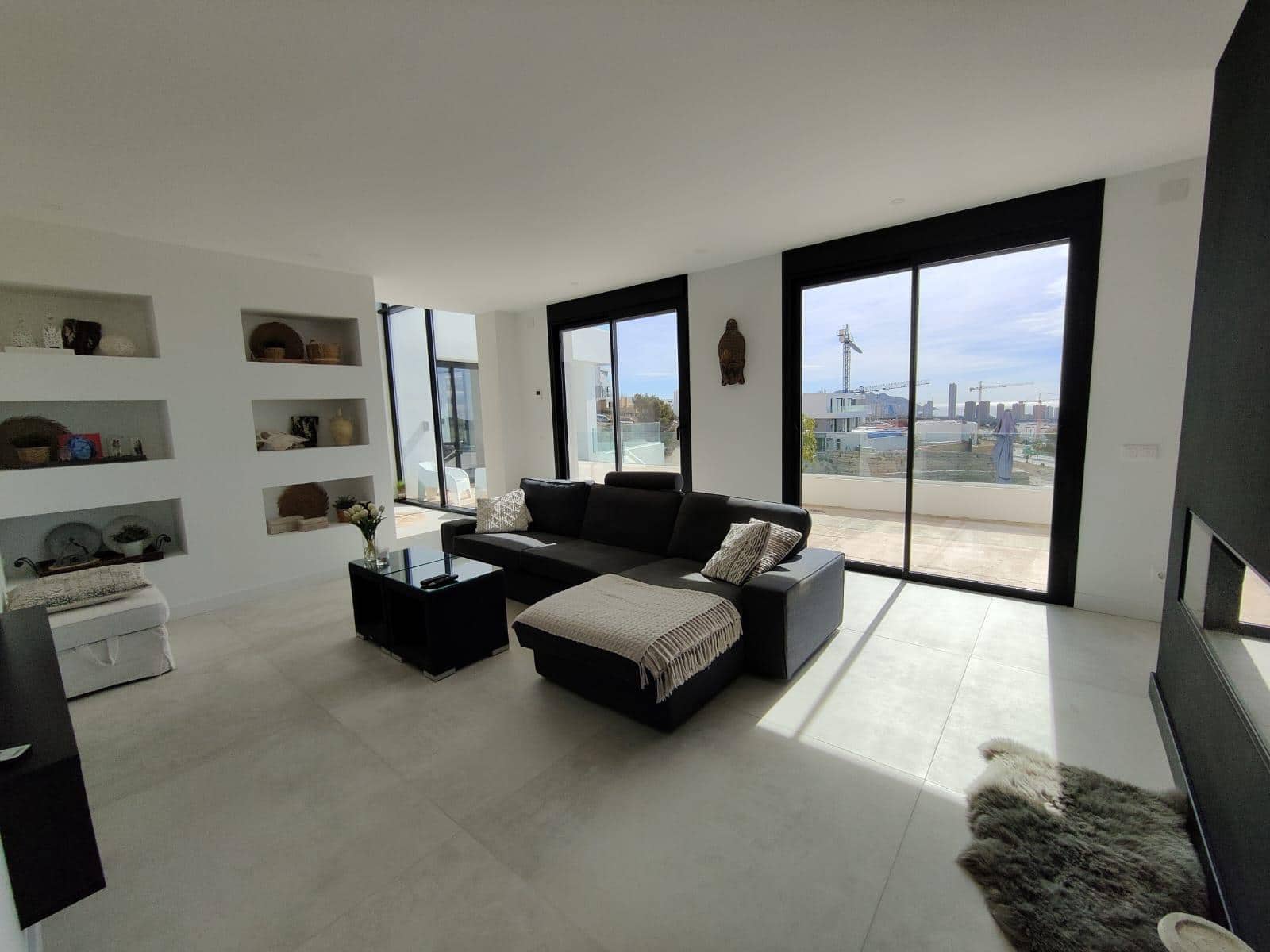 4 makuuhuone Huvila myytävänä paikassa Finestrat mukana uima-altaan 
autotalli - 1 690 000 € (Ref: 7533605)