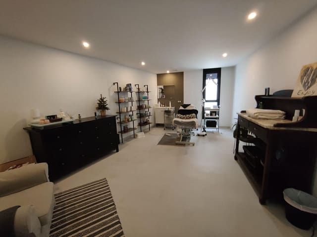 4 makuuhuone Huvila myytävänä paikassa Finestrat mukana uima-altaan 
autotalli - 1 690 000 € (Ref: 7533605)