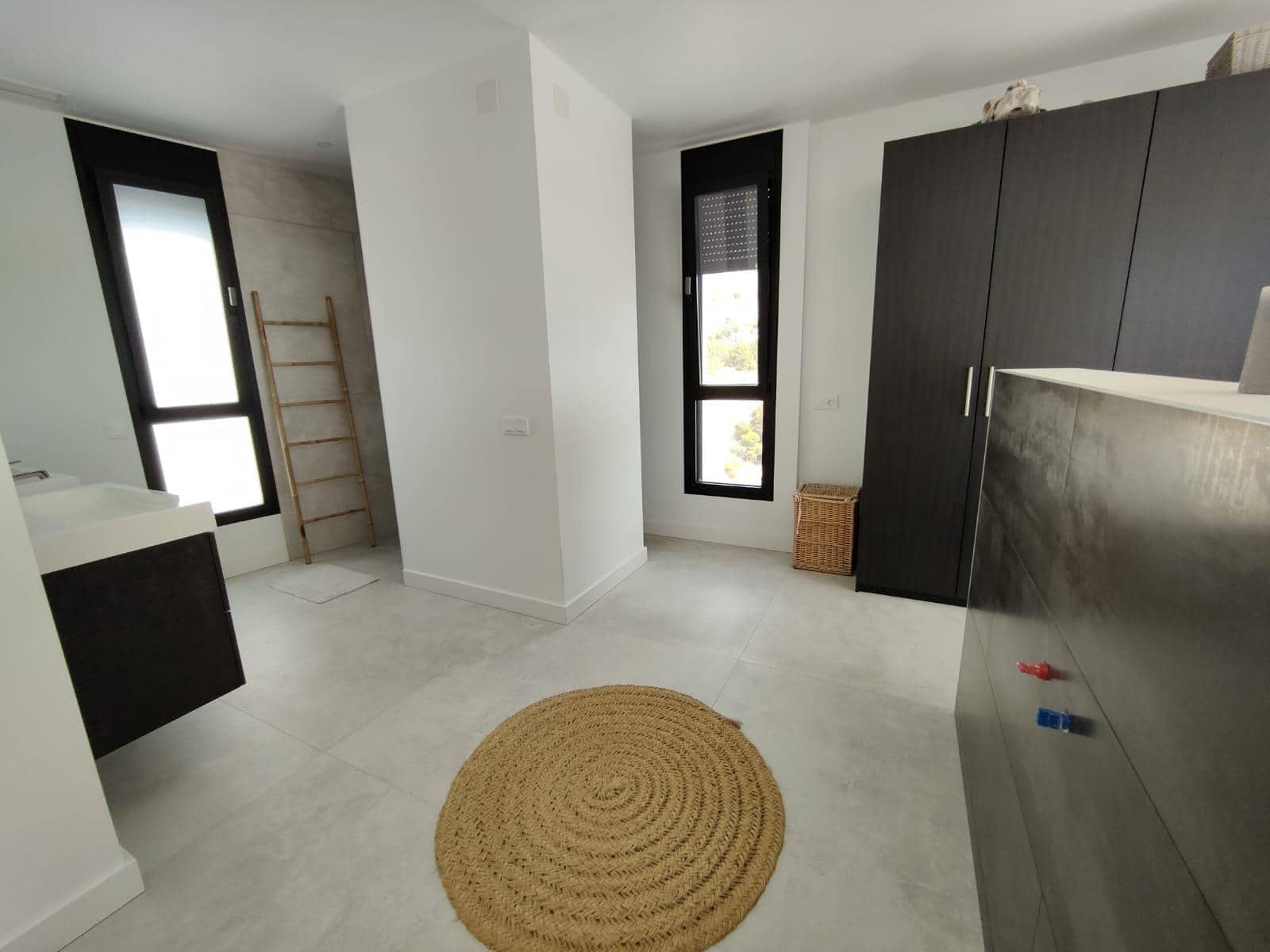 4 makuuhuone Huvila myytävänä paikassa Finestrat mukana uima-altaan 
autotalli - 1 690 000 € (Ref: 7533605)