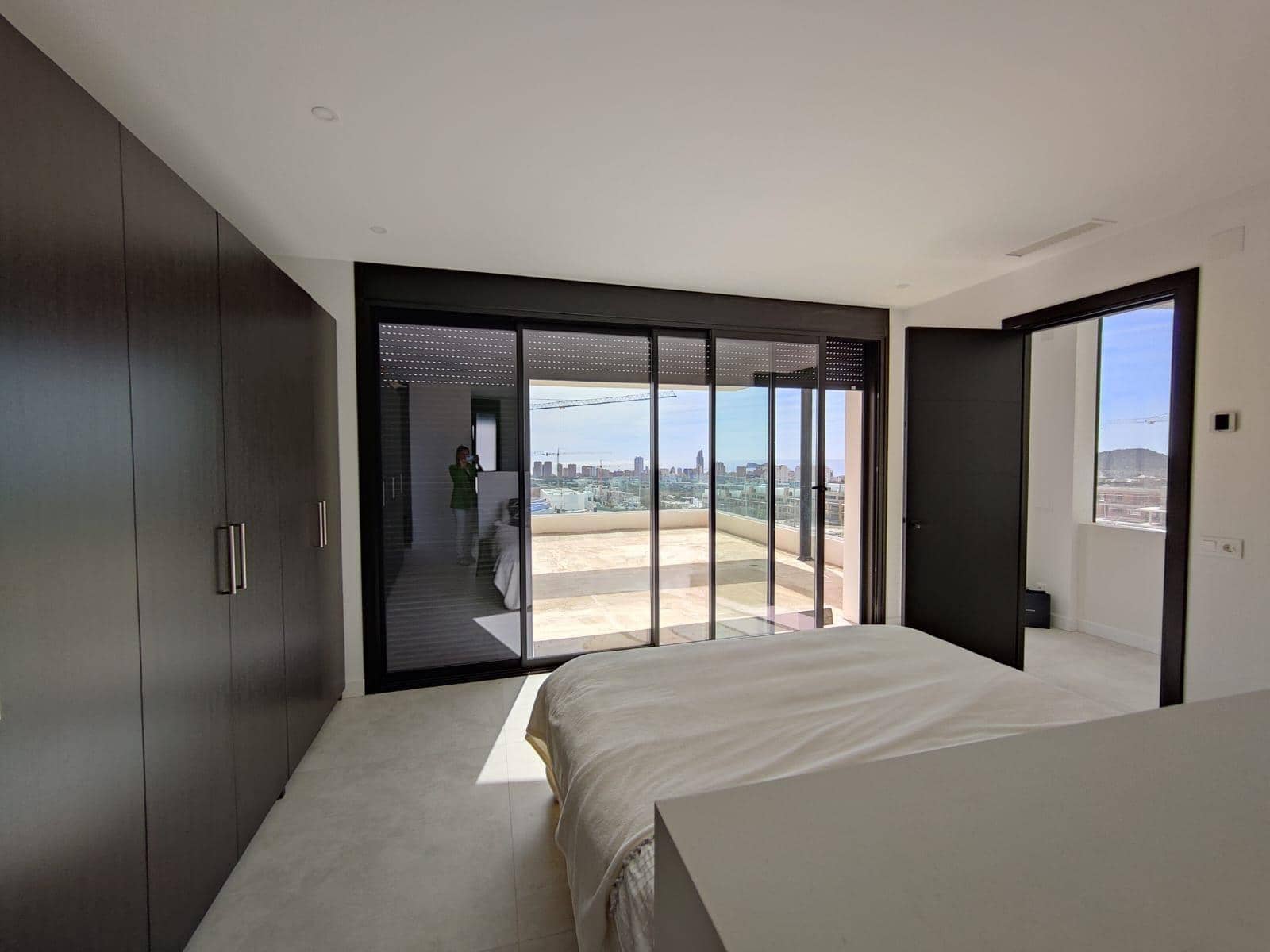 4 makuuhuone Huvila myytävänä paikassa Finestrat mukana uima-altaan 
autotalli - 1 690 000 € (Ref: 7533605)