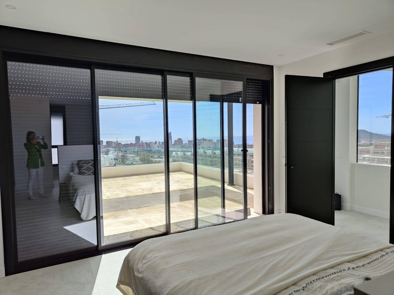 4 makuuhuone Huvila myytävänä paikassa Finestrat mukana uima-altaan 
autotalli - 1 690 000 € (Ref: 7533605)