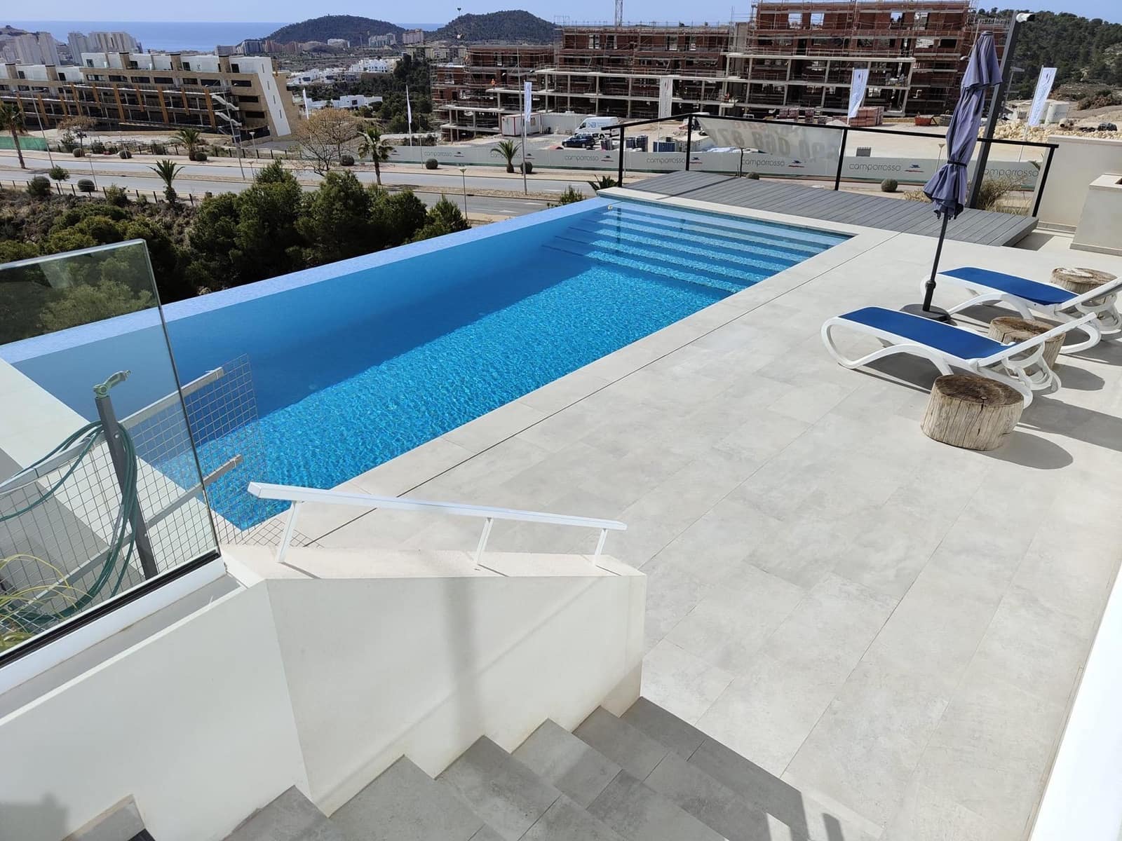 4 makuuhuone Huvila myytävänä paikassa Finestrat mukana uima-altaan 
autotalli - 1 690 000 € (Ref: 7533605)