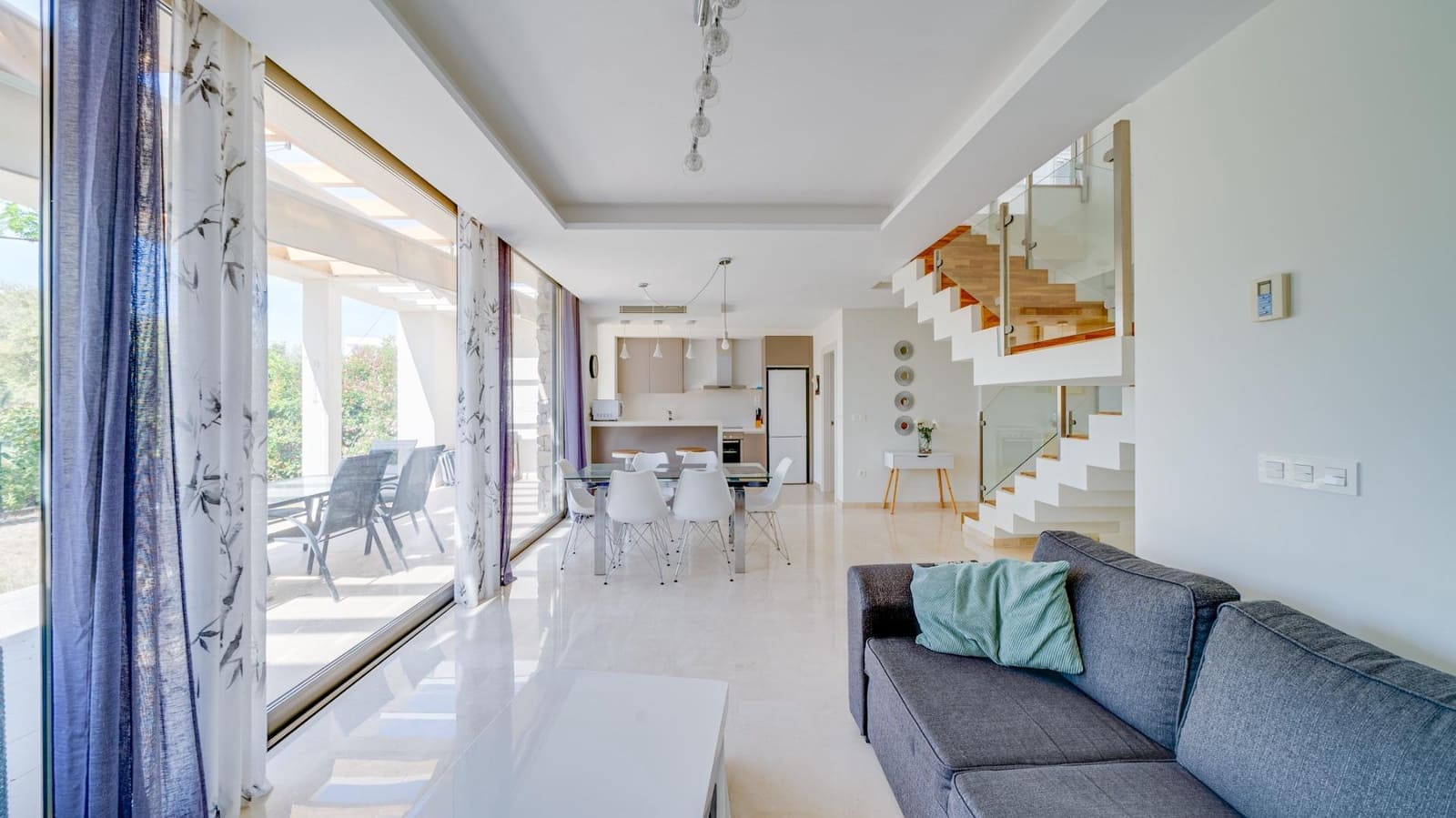 3 sypialnia Willa na sprzedaż w La Villajoyosa / Vila Joiosa z basenem garażem - 900 000 € (Ref: 7563597)