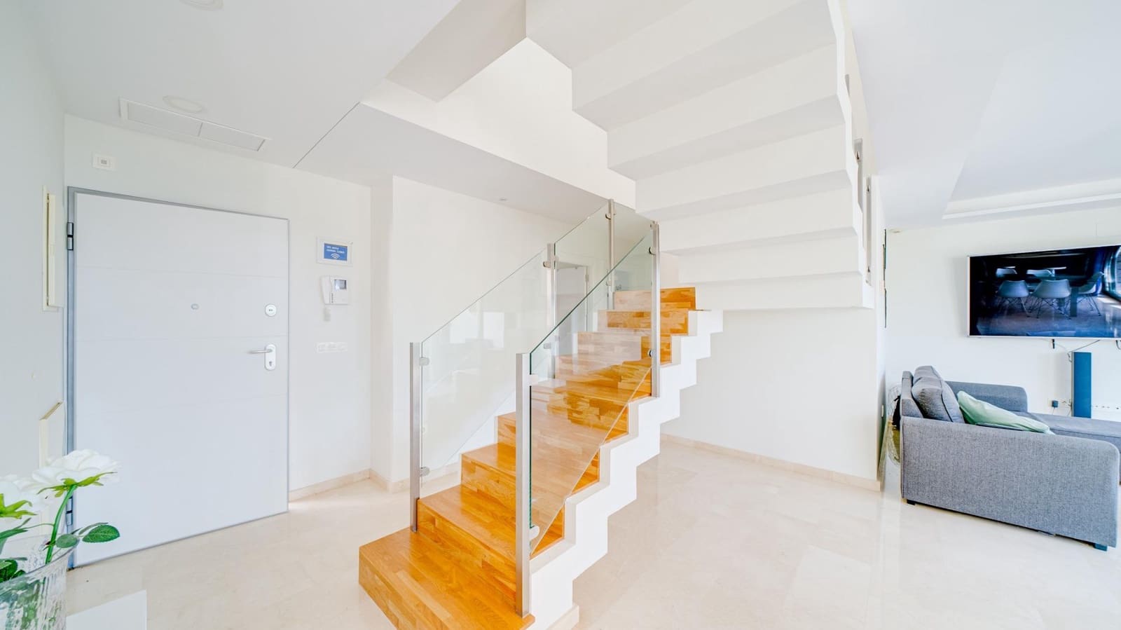 3 sypialnia Willa na sprzedaż w La Villajoyosa / Vila Joiosa z basenem garażem - 900 000 € (Ref: 7563597)