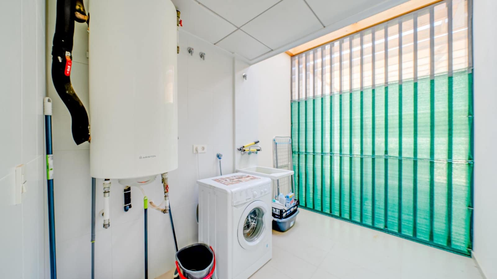 3 sypialnia Willa na sprzedaż w La Villajoyosa / Vila Joiosa z basenem garażem - 900 000 € (Ref: 7563597)