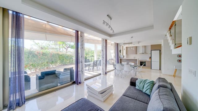 3 bedroom Villa for sale in La Villajoyosa / Vila Joiosa with pool garage - € 900,000 (Ref: 7563597)