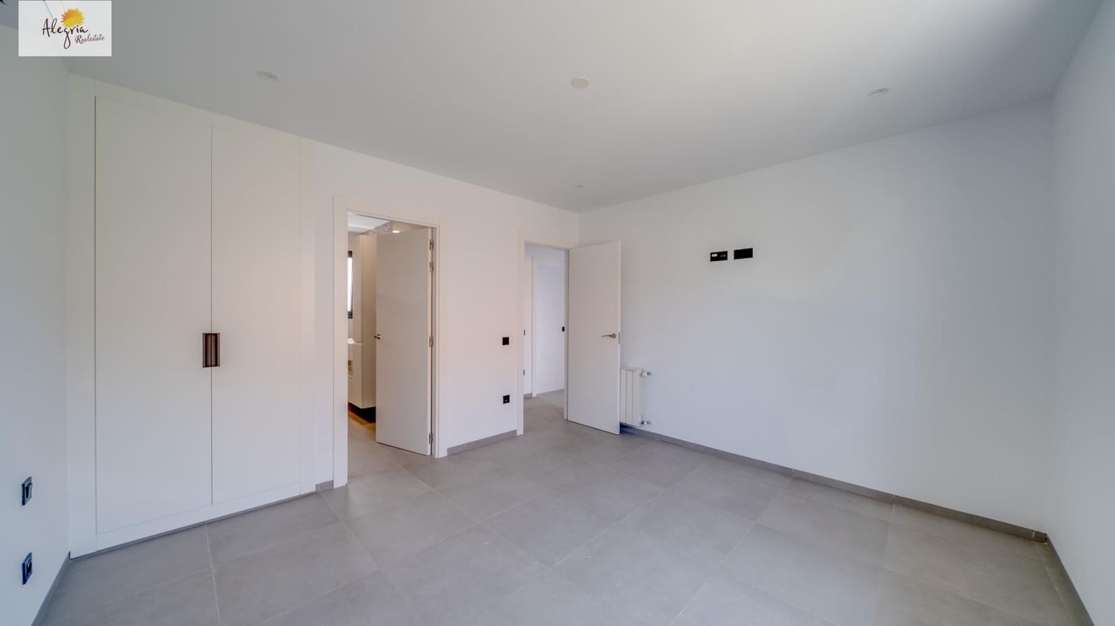 Chalet de 6 habitaciones en Calpe / Calp en venta con piscina garaje - 945.000 € (Ref: 7570341)