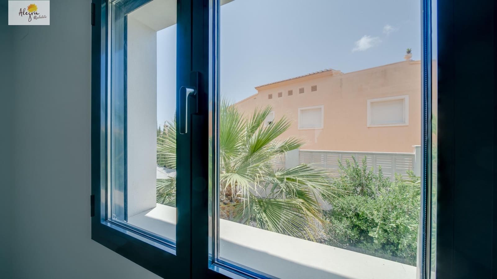 Chalet de 6 habitaciones en Calpe / Calp en venta con piscina garaje - 945.000 € (Ref: 7570341)