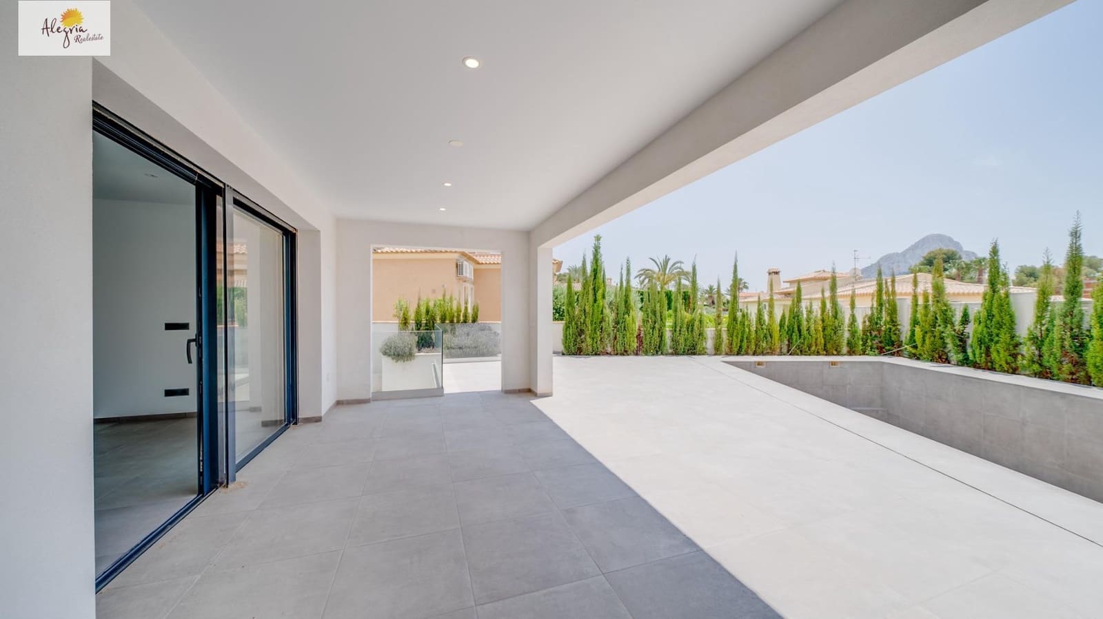 Chalet de 6 habitaciones en Calpe / Calp en venta con piscina garaje - 945.000 € (Ref: 7570341)