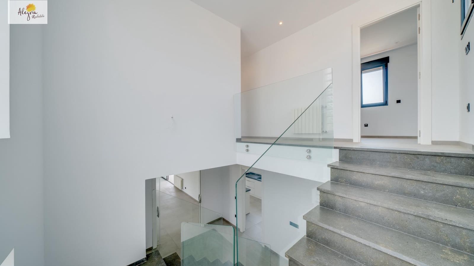 Chalet de 6 habitaciones en Calpe / Calp en venta con piscina garaje - 945.000 € (Ref: 7570341)