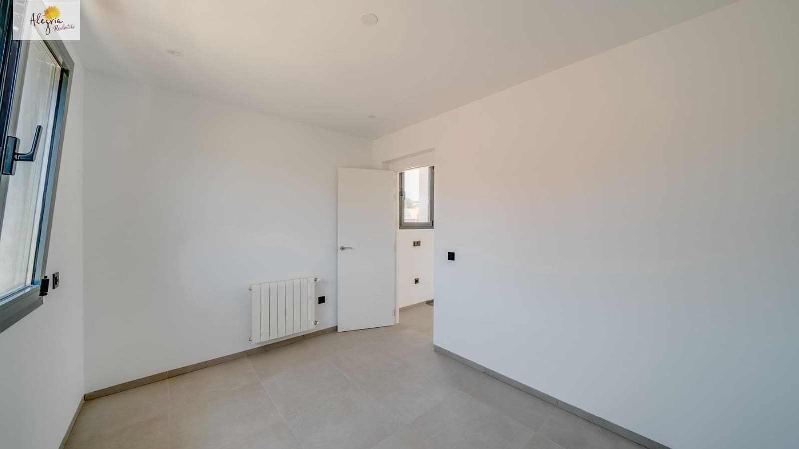 Chalet de 6 habitaciones en Calpe / Calp en venta con piscina garaje - 945.000 € (Ref: 7570341)