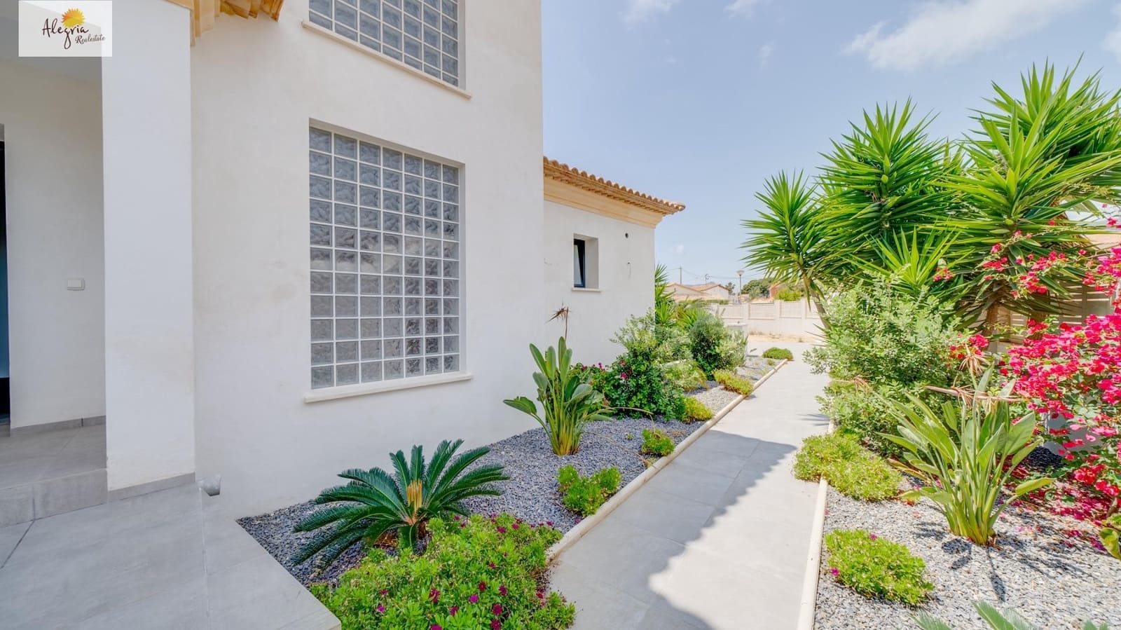 Chalet de 6 habitaciones en Calpe / Calp en venta con piscina garaje - 945.000 € (Ref: 7570341)