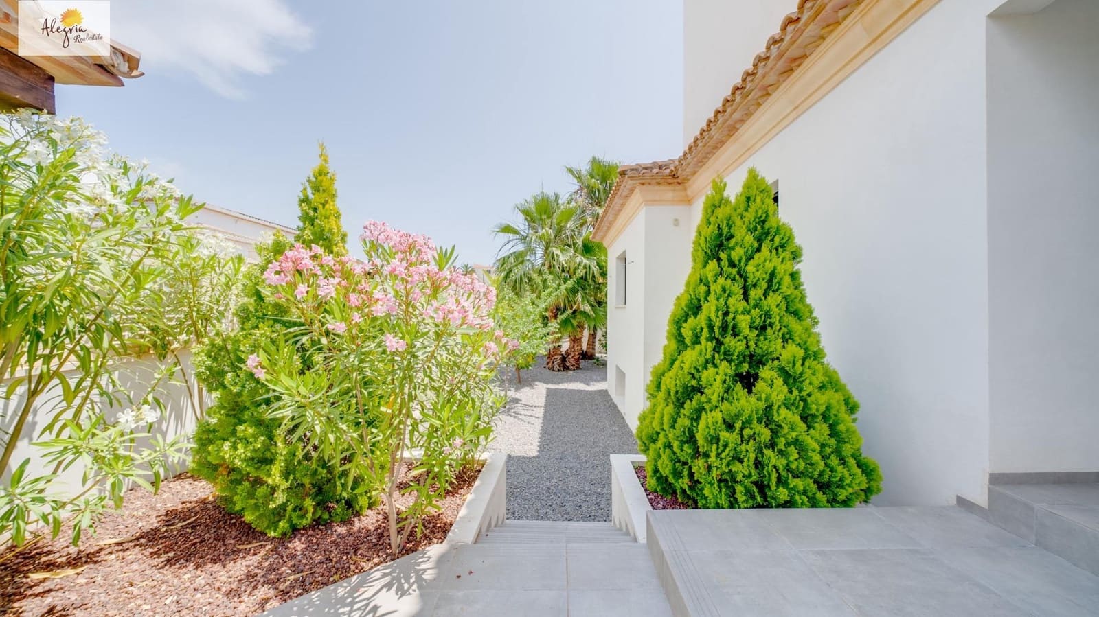 Chalet de 6 habitaciones en Calpe / Calp en venta con piscina garaje - 945.000 € (Ref: 7570341)