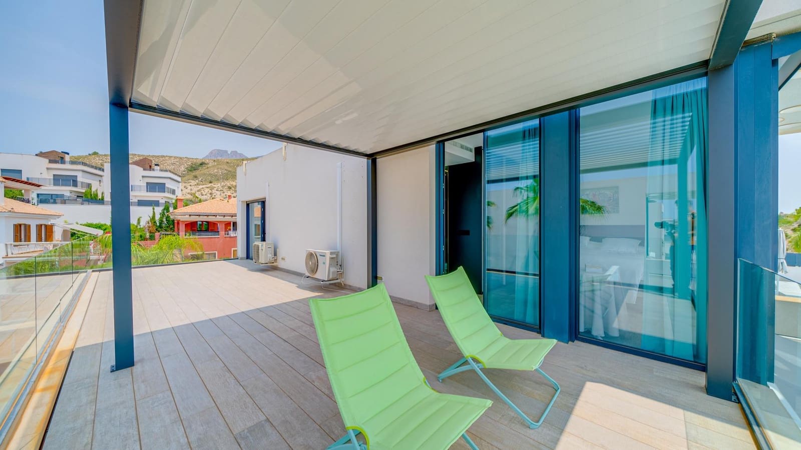 5 bedroom Villa for sale in Finestrat with pool garage - € 895,000 (Ref: 7670876)