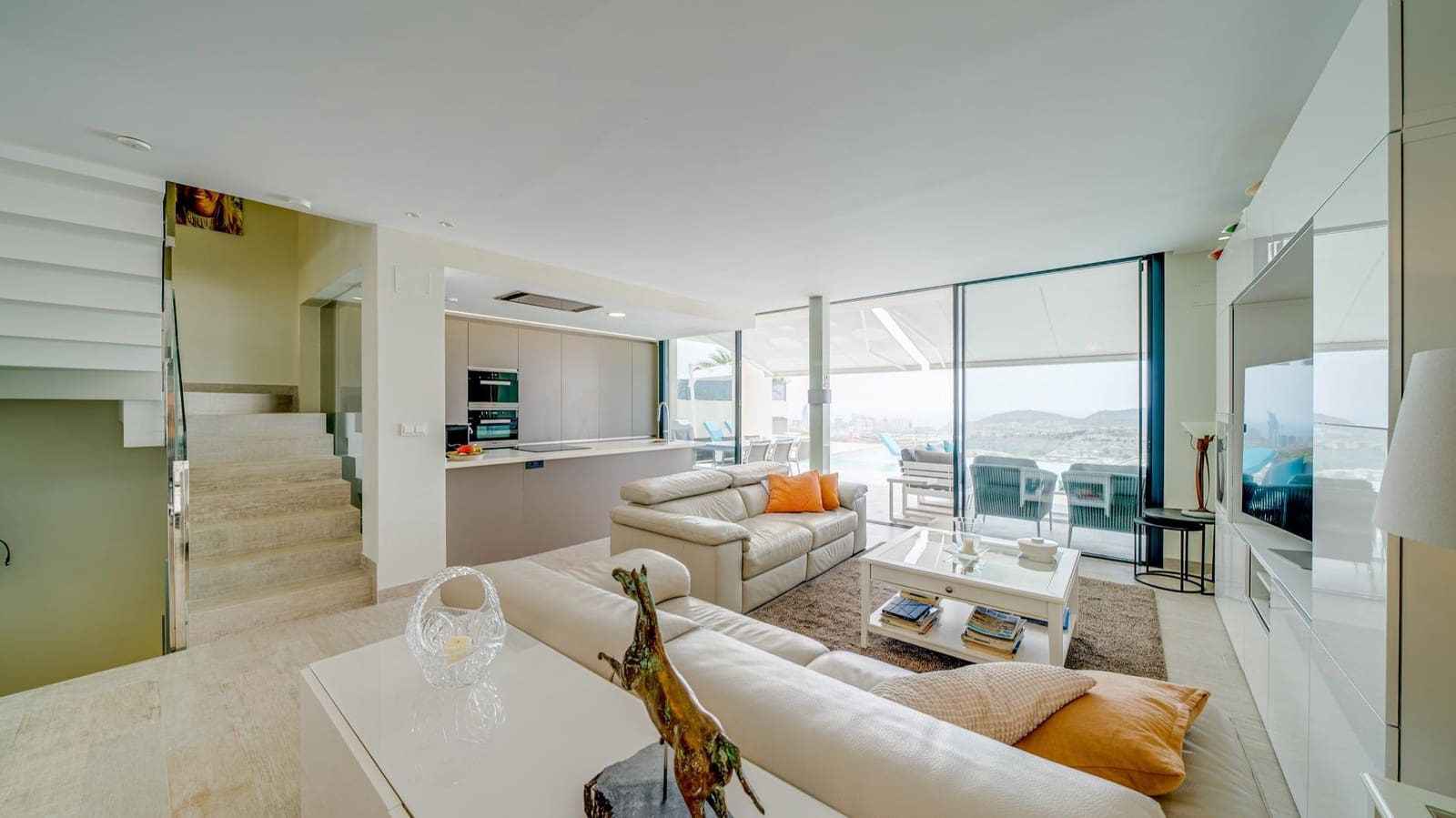 5 bedroom Villa for sale in Finestrat with pool garage - € 895,000 (Ref: 7670876)