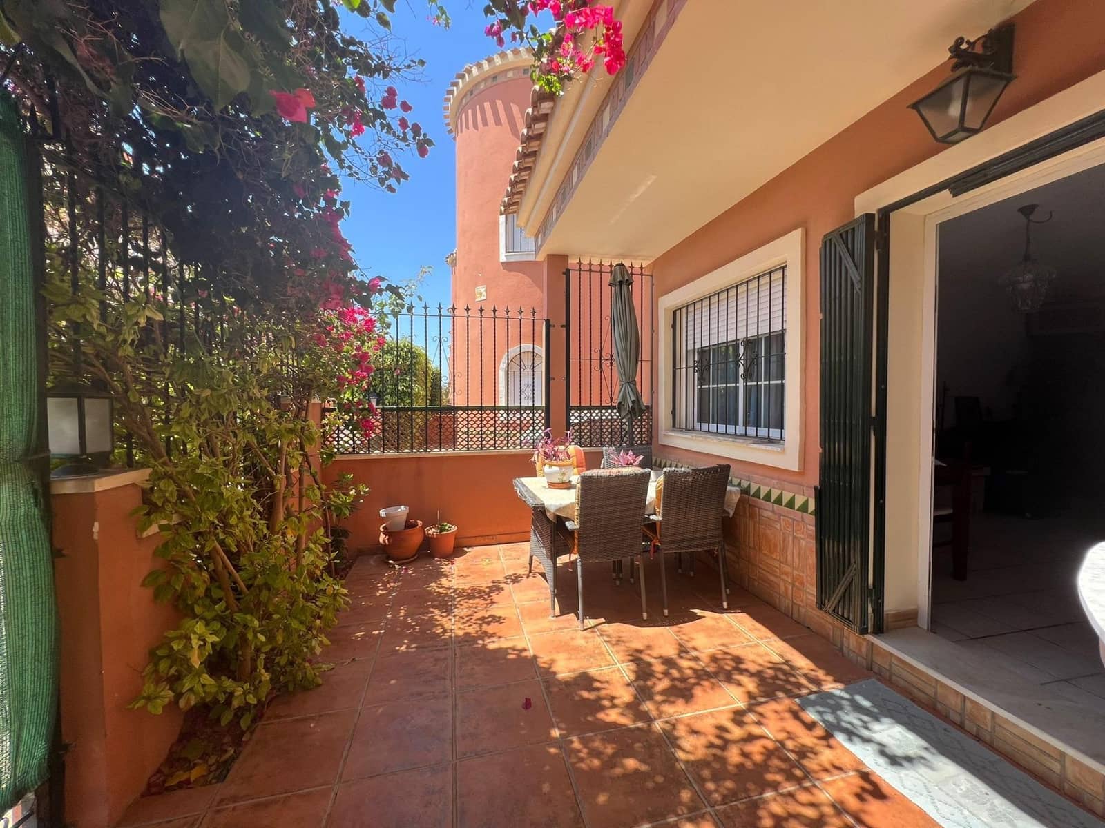 3 bedroom Villa for sale in Orihuela Costa with pool - € 350,000 (Ref: 7674378)