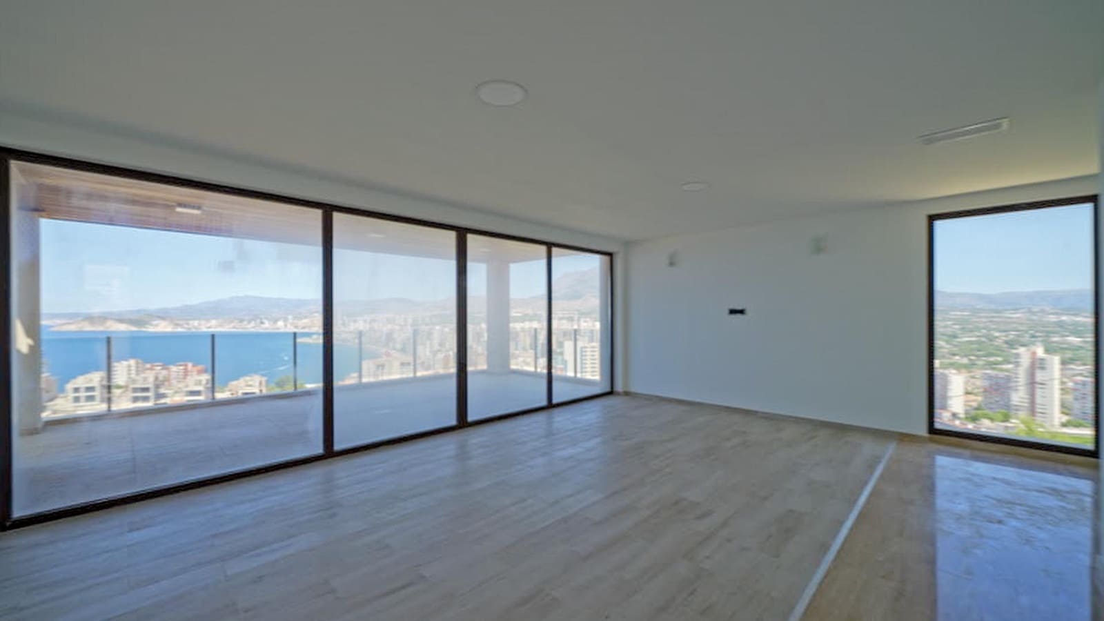 4 soveværelse Villa til salg i Benidorm med swimmingpool garage - € 3.100.000 (Ref: 7682128)