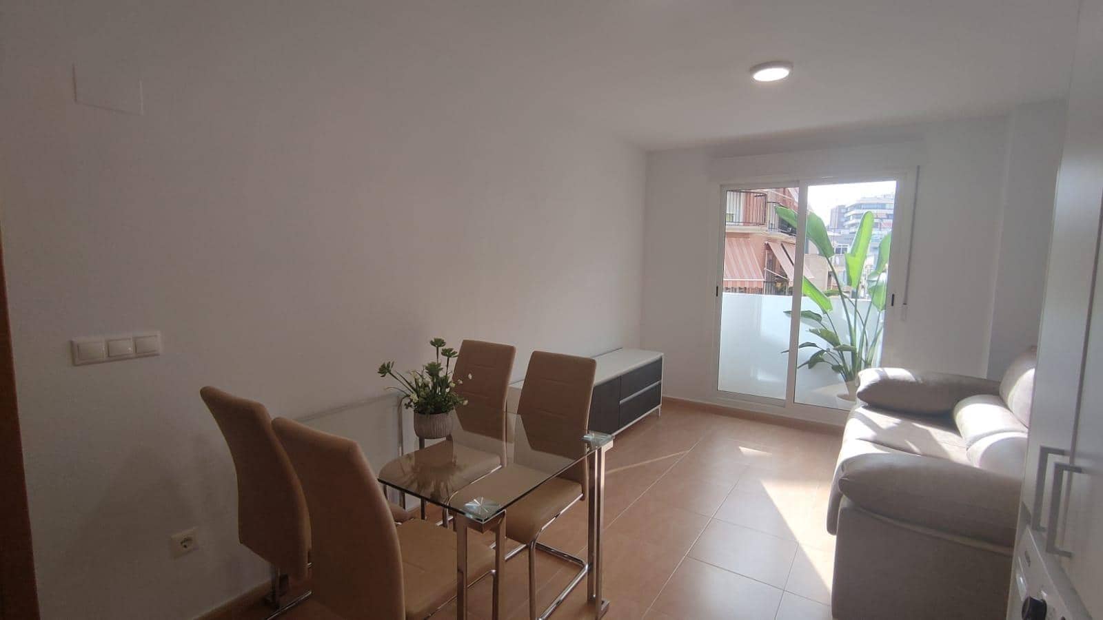 2 soveværelse Lejlighed til salg i Alicante by - € 260.000 (Ref: 7692745)