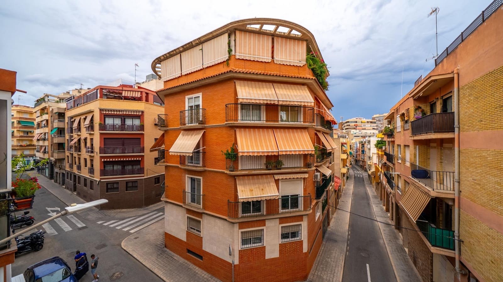 2 slaapkamer Appartement te koop in Alicante stad - € 249.000 (Ref: 7692745)