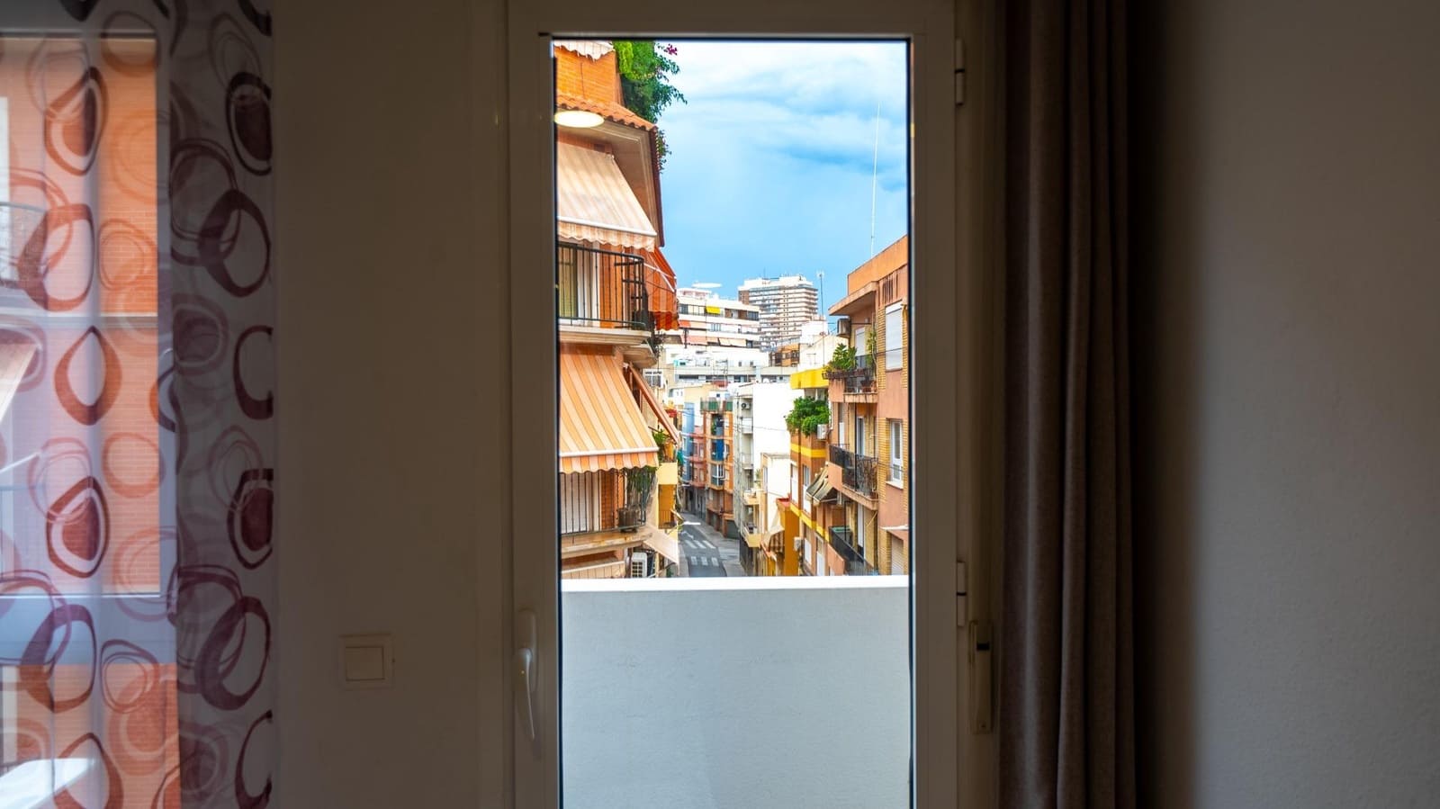 2 slaapkamer Appartement te koop in Alicante stad - € 249.000 (Ref: 7692745)