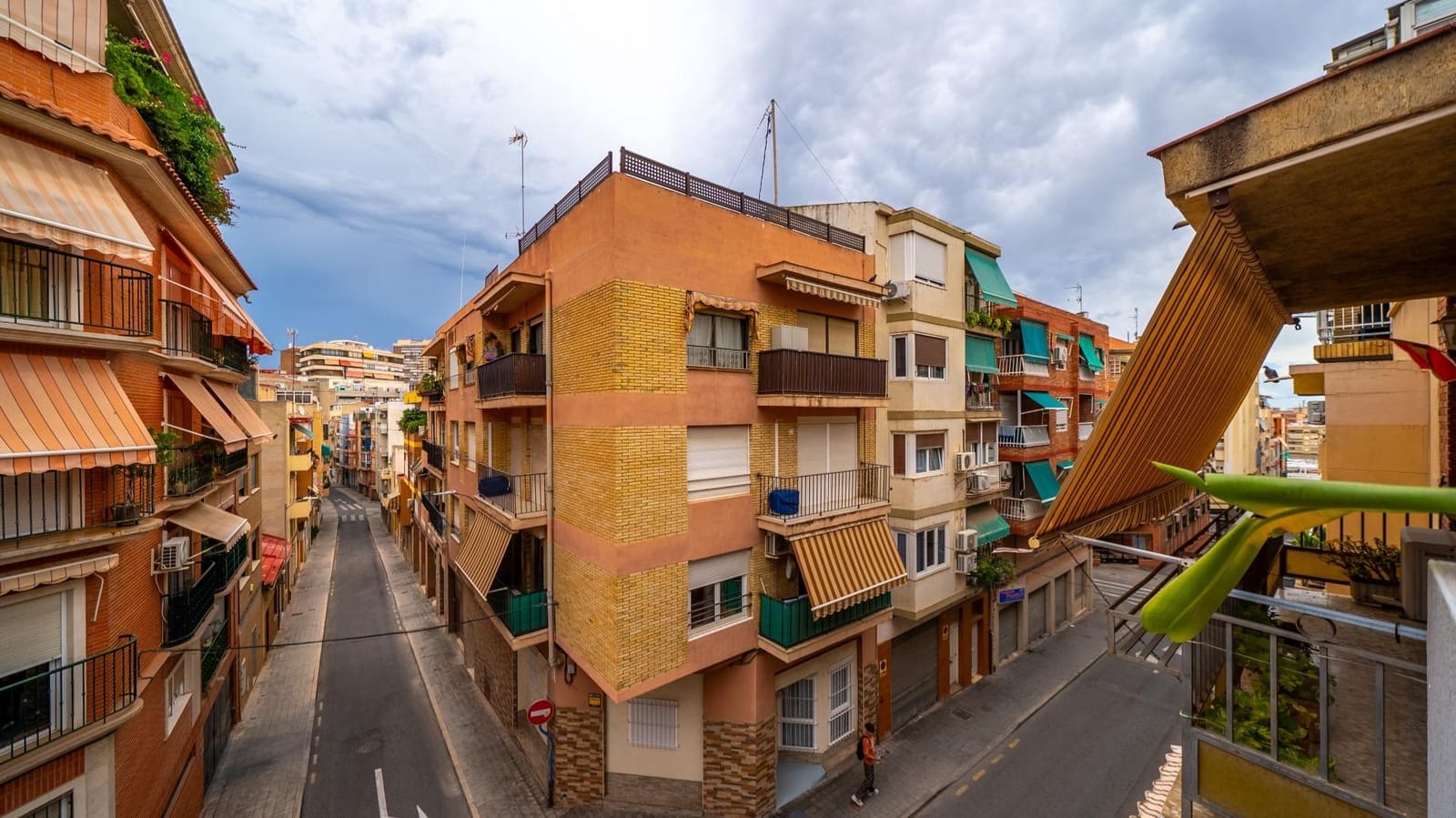 2 slaapkamer Appartement te koop in Alicante stad - € 249.000 (Ref: 7692745)