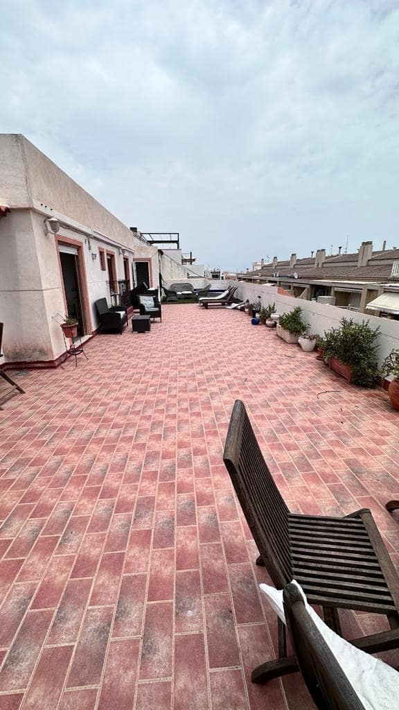 4 soverom Penthouse til salgs i Torrevieja - € 450 000 (Ref: 7733778)