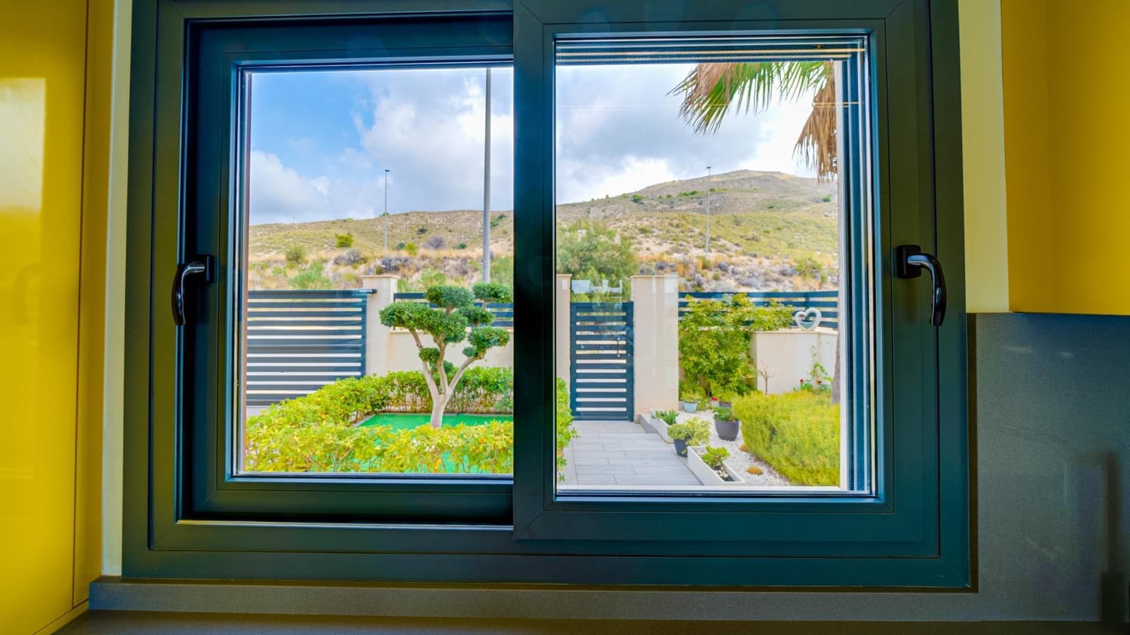 3 bedroom Villa for sale in Finestrat with pool - € 685,000 (Ref: 7776912)