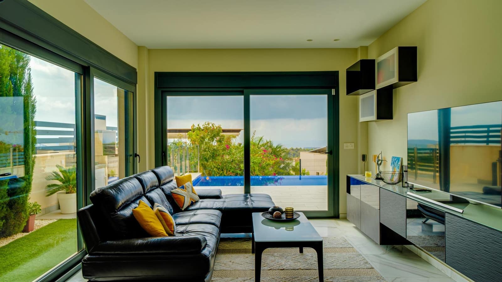 3 bedroom Villa for sale in Finestrat with pool - € 685,000 (Ref: 7776912)