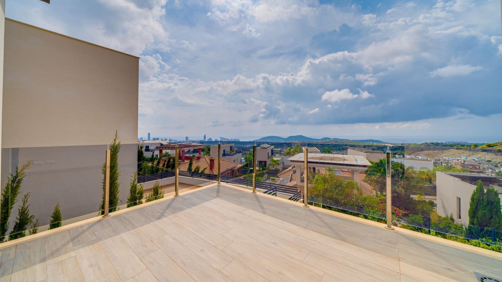 3 bedroom Villa for sale in Finestrat with pool - € 685,000 (Ref: 7776912)