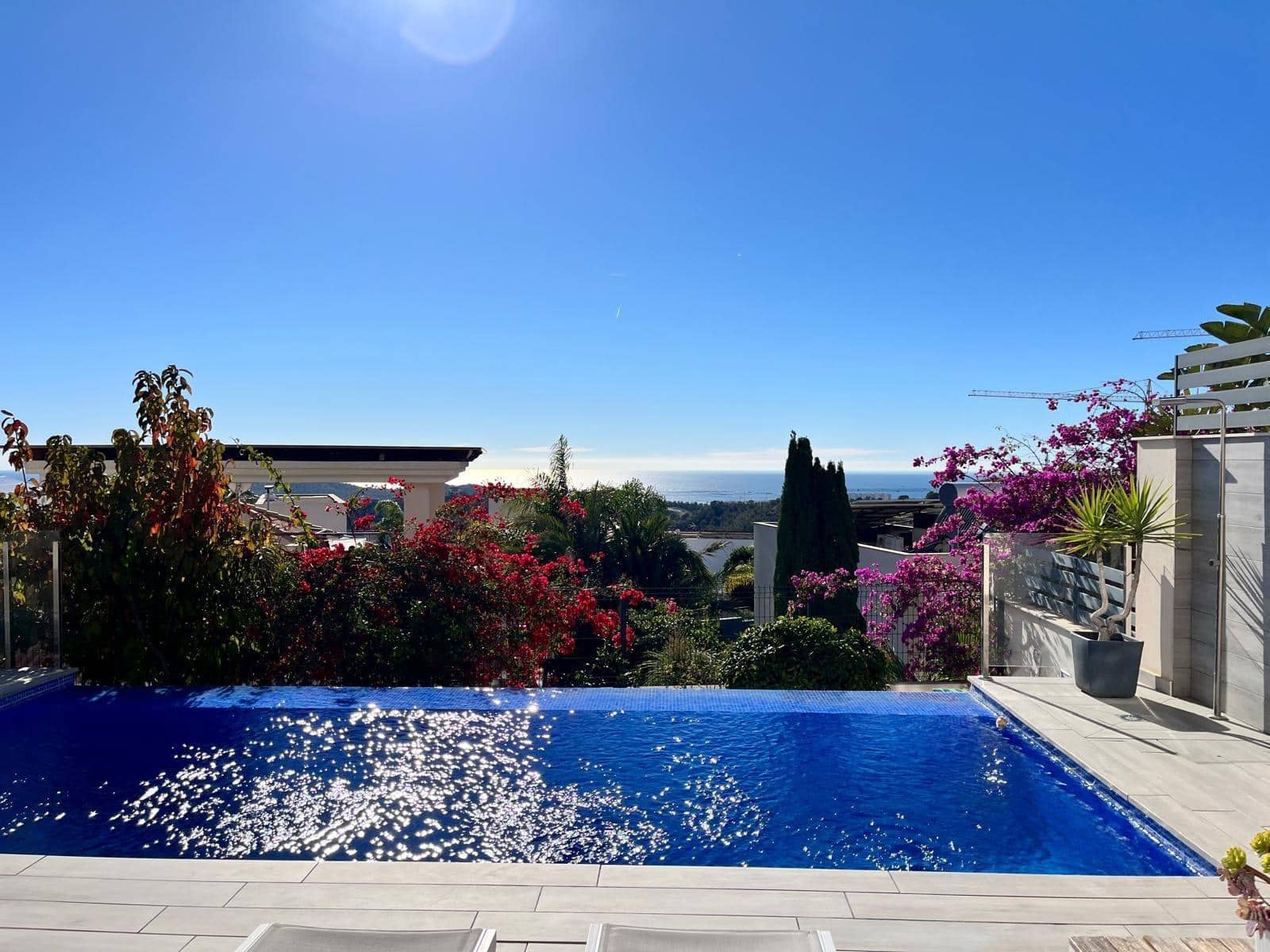 3 bedroom Villa for sale in Finestrat with pool - € 685,000 (Ref: 7776912)